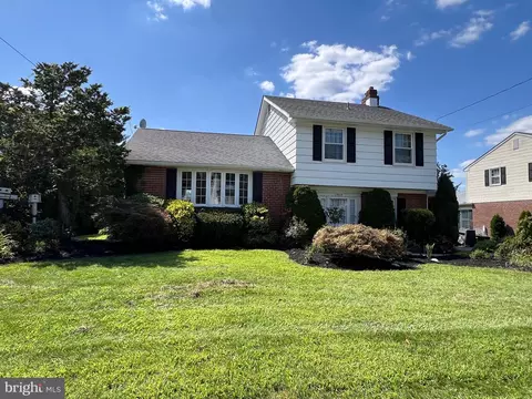 2929 Jolly Rd, Plymouth Meeting, PA 19462