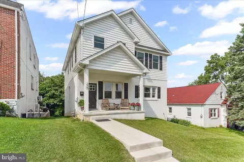 229 W 9th Ave, Conshohocken, PA 19428