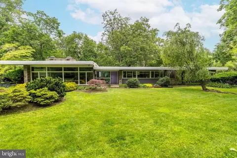 906 Frog Hollow Ter, Rydal, PA 19046