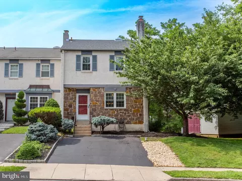 2475 Fieldcrest, Norristown, PA 19403