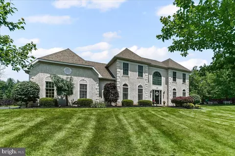 107 Ramsgate Dr, Phoenixville, PA 19460