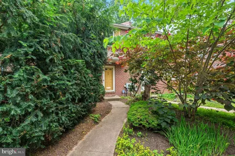 928 Dogwood Ln, Collegeville, PA 19426