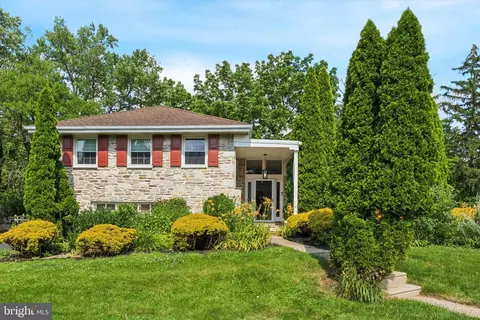 1003 Quill Ln, Oreland, PA 19075