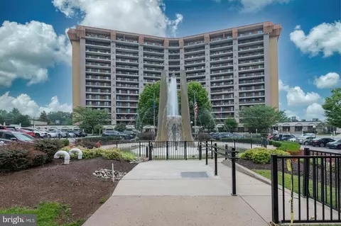 20630 Valley Forge Cir #630, King Of Prussia, PA 19406