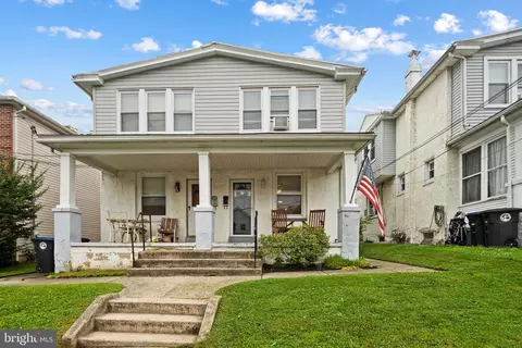 1123 Maple St, Conshohocken, PA 19428