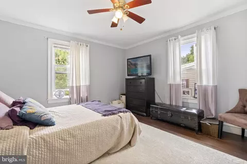 Bedroom - 33 Waverly Rd, Wyncote, PA 19095 photo 3 of 5