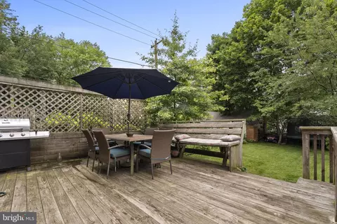 Exterior - 33 Waverly Rd, Wyncote, PA 19095 photo 5 of 7