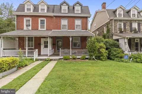 33 Waverly Rd, Wyncote, PA 19095