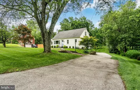 302 E 9th Ave, Collegeville, PA 19426