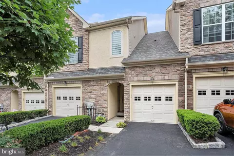 7 Merri Claude Dr, Norristown, PA 19401