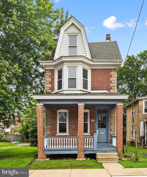 377 N Evans St, Pottstown, PA 19464