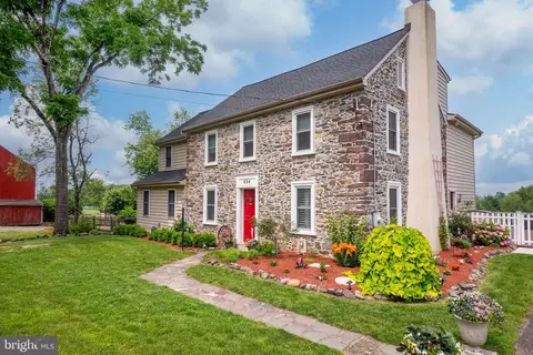 694 Ridge Rd, Telford, PA 18969