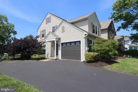 222 Nelis Ct, Telford, PA 18969