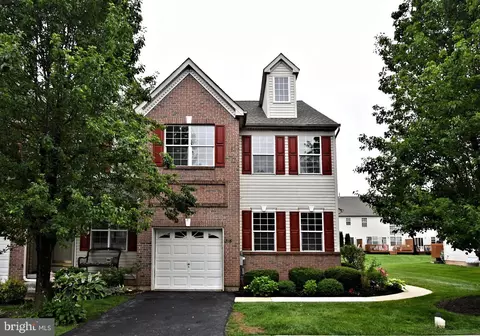 316 Wheatfield Cir, Hatfield, PA 19440