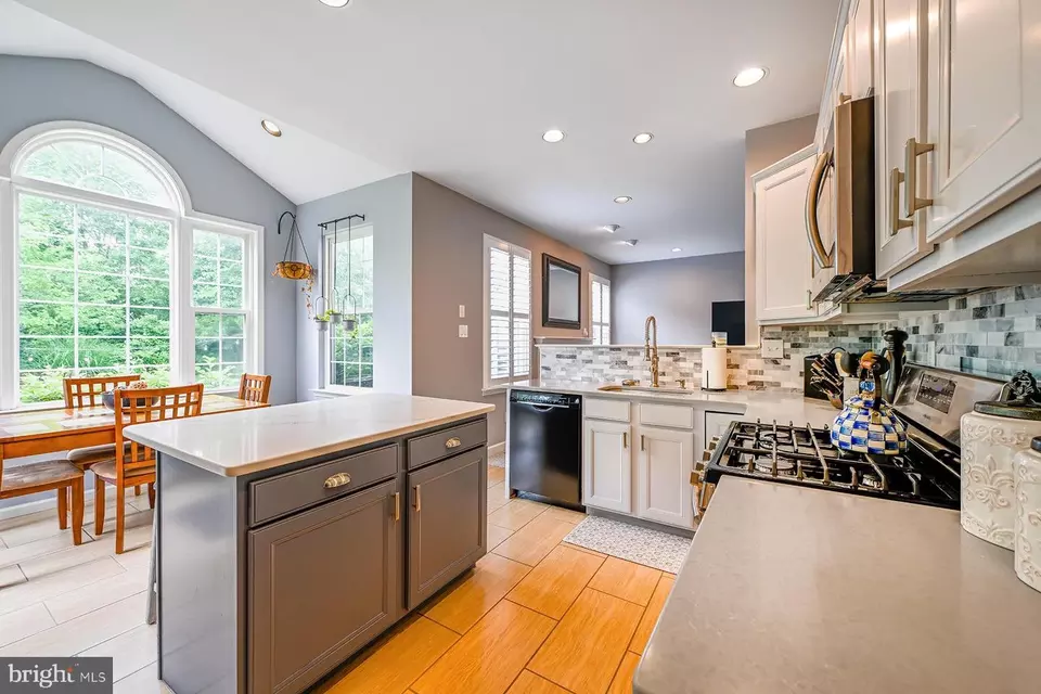 Kitchen - 1506 Cloverhill Rd, Pottstown, PA 19464 photo 3 of 3