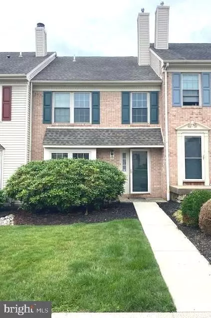 633 Maple Glen Cir, Pottstown, PA 19464