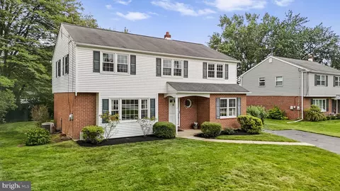 3010 Sheffield Dr, Plymouth Meeting, PA 19462