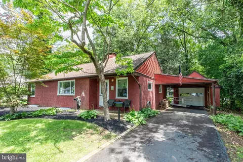 1042 Thrush, Norristown, PA 19403