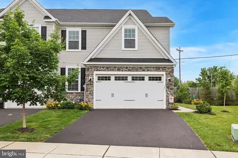 29 Finley Ct, Lansdale, PA 19446