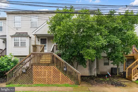 34 2nd St, Bridgeport, PA 19405