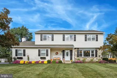 1109 Walnut Ln, Lansdale, PA 19446