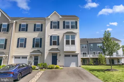 28 Boot Ln, Gilbertsville, PA 19525