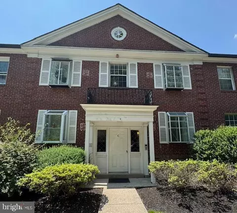 922 W Montgomery Ave #C-1, Ardmore, PA 19003