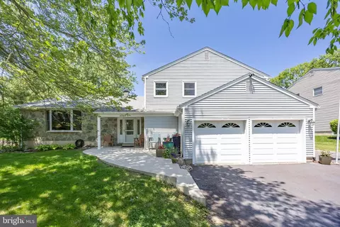 3763 Stoughton Rd, Collegeville, PA 19426