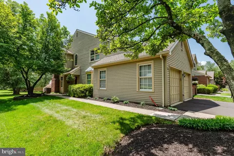 115 Bridle Ln, Ambler, PA 19002