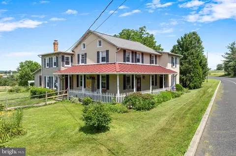 585 Morwood Rd, Telford, PA 18969