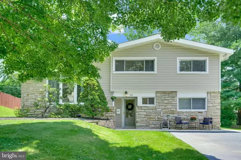 23 Red Rowan Ln, Plymouth Meeting, PA 19462
