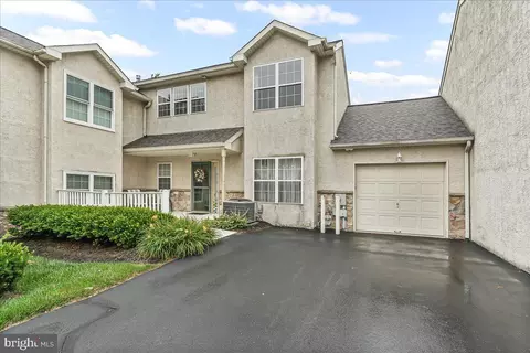 12 Stuart Dr #12, Norristown, PA 19401