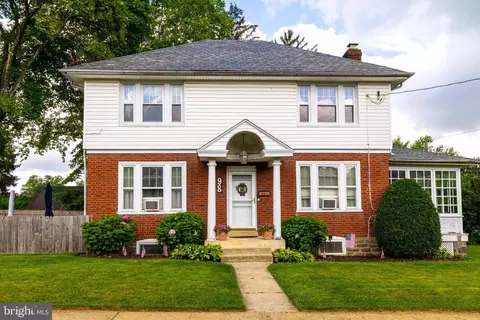 98 Nash Ave, Willow Grove, PA 19090