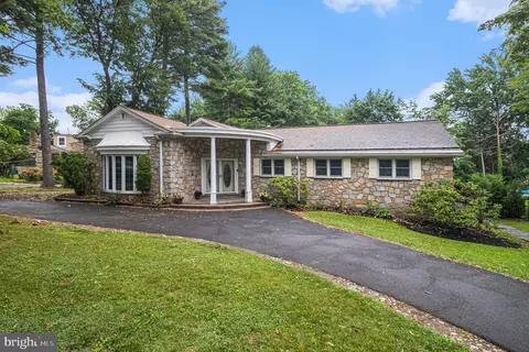 407 Rices Mill Rd, Wyncote, PA 19095 photo 2