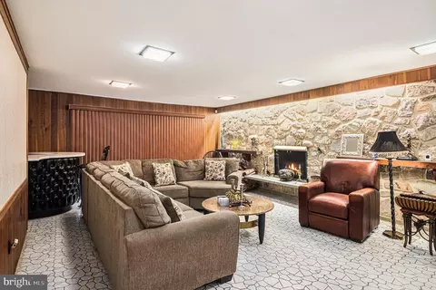 407 Rices Mill Rd, Wyncote, PA 19095 photo 9