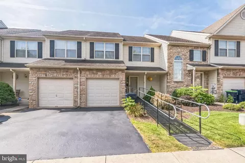 2304 Carriage Ln, Royersford, PA 19468