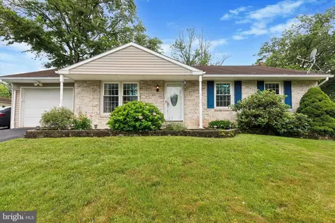 318 Bow Ln, Gilbertsville, PA 19525