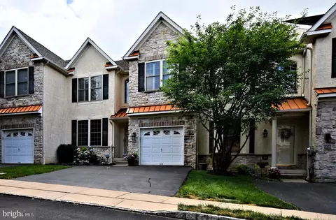 229 Barefield Ln, Conshohocken, PA 19428