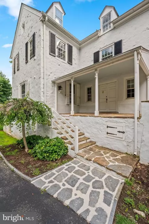 Exterior - 1266 Gulph Creek Dr, Wayne, PA 19087 photo 4 of 13