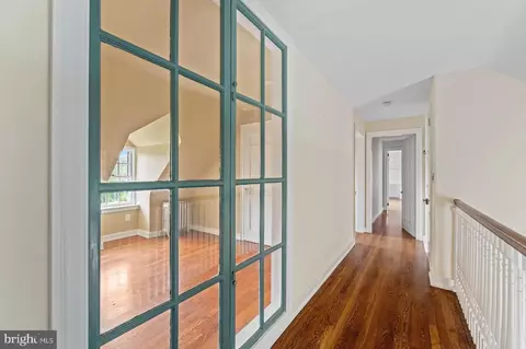 Entry Way - 1266 Gulph Creek Dr, Wayne, PA 19087 photo 9 of 9