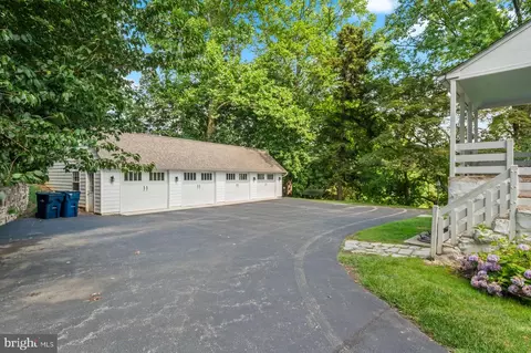 Exterior - 1266 Gulph Creek Dr, Wayne, PA 19087 photo 8 of 13