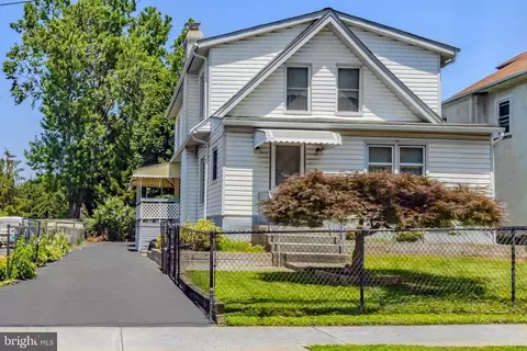 218 Linwood Ave, Ardmore, PA 19003