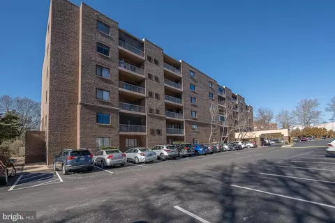 1219 W Wynnewood Rd #307, Wynnewood, PA 19096