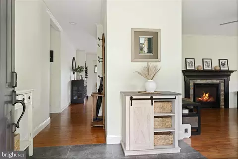 Entry Way - 306 Congo Niantic Rd, Barto, PA 19504 photo 3 of 5
