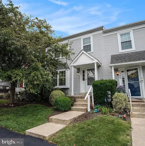 1042 Rafter Rd, Eagleville, PA 19403