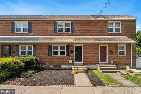 341 W 4th Ave, Conshohocken, PA 19428