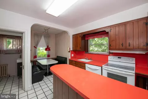 Kitchen - 103 Waverly Rd, Wyncote, PA 19095 photo 1 of 2
