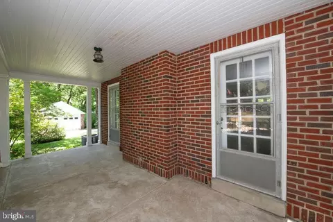 Exterior - 103 Waverly Rd, Wyncote, PA 19095 photo 6 of 9