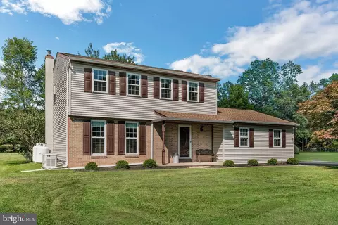 2078 Brentwood Dr, Hatfield, PA 19440