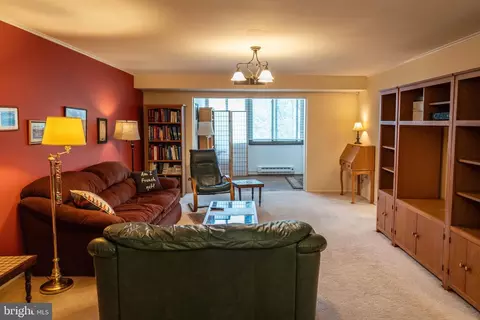 930 W Montgomery Ave #205, Bryn Mawr, PA 19010